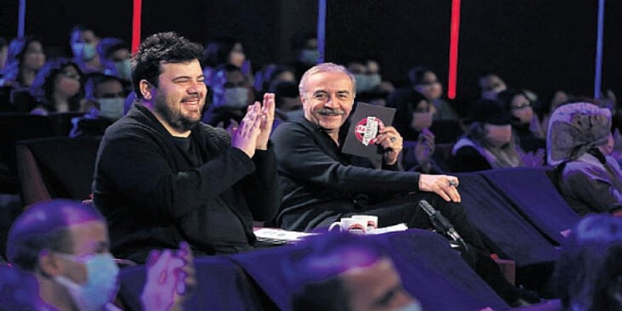 ÇGHB 2 Oyuncuları Programa Veda Etti! Yılmaz Erdoğan'ın Oyuncuları Programdan Gidiyor!
