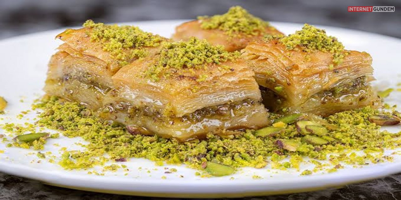 İki Malzeme İle Baklava Tadında Nefis Atıştırmalıklar..