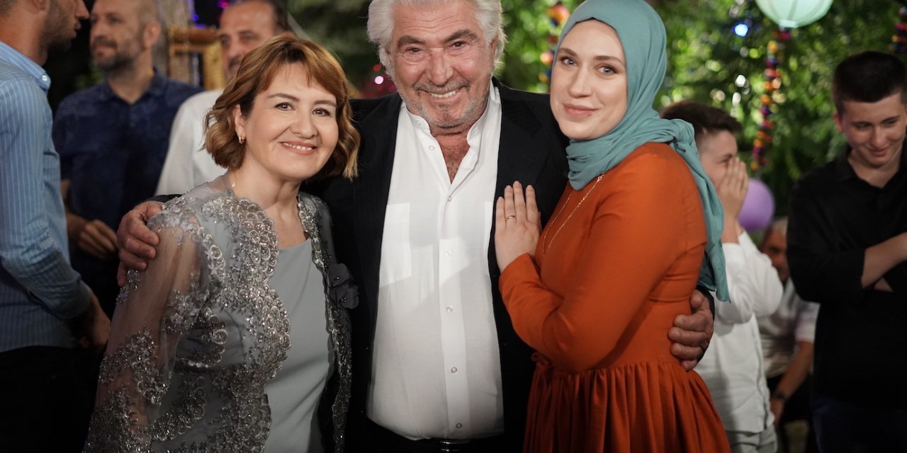 Balkan Ninnisi’nin Usta İsimleri Erdal Özyağcılar ile Özlem Türkad Dizi Hakkında Sırlarını Verdi!