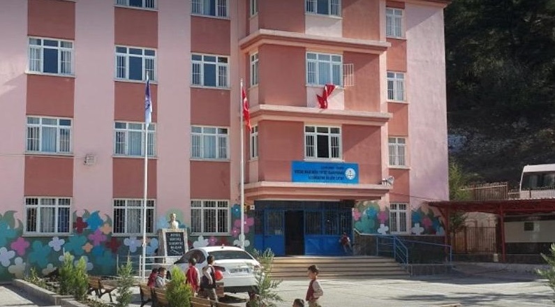 Son Dakika! Mersin’de Yatılı Okulda Öğrenciler Zehirlendi