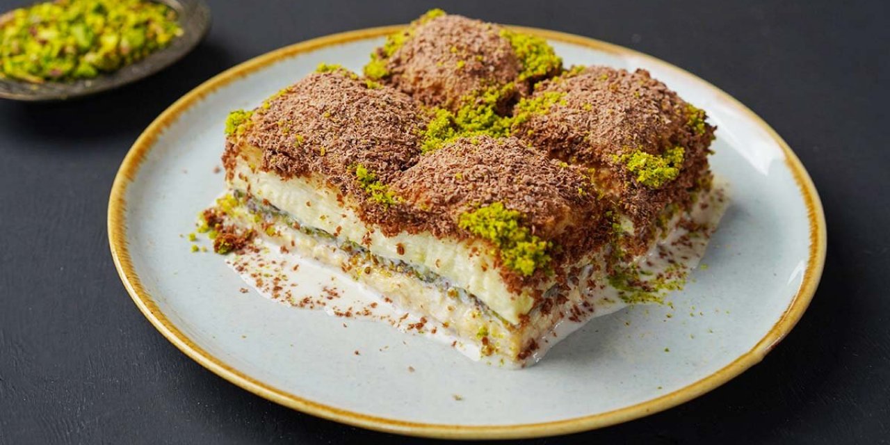 Yılın En Trend Tatlısı Soğuk Baklava Nasıl Yapılır? İşte Yapımı Çok Kolay Soğuk Baklava Tarifi!
