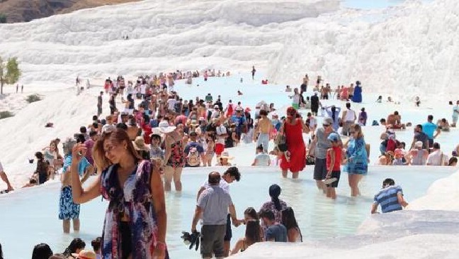Pamukkale'ye Giriş Ücretleri Zamlandı! Bu Fiyata Yerli Turist Giremez