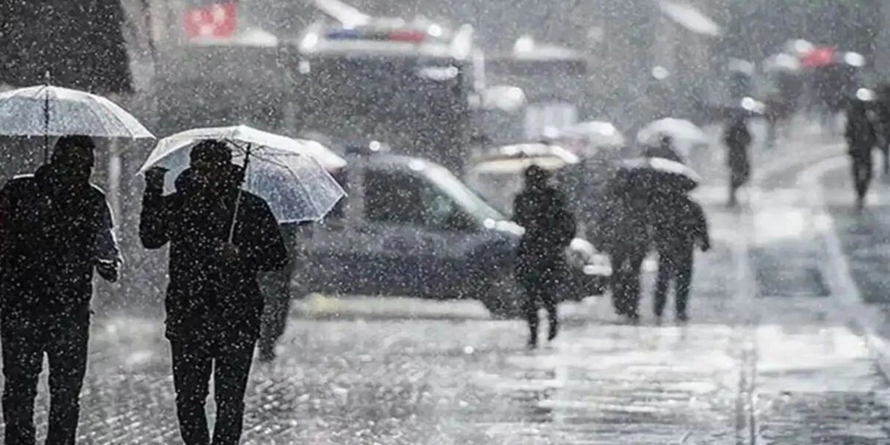 Sürücüler Uyarıldı: Bayram Tatilinde Yollar Yağıştan Geçilmeyecek!