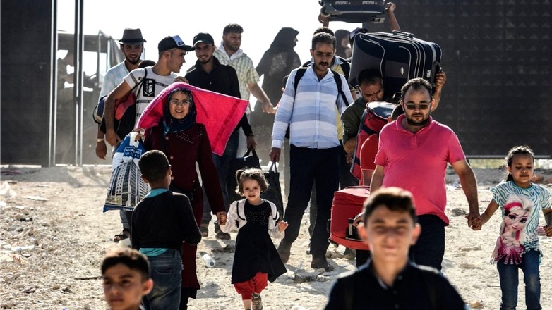 Suriyeli Göçmenler Avrupa Sınırlarına İlerliyor!