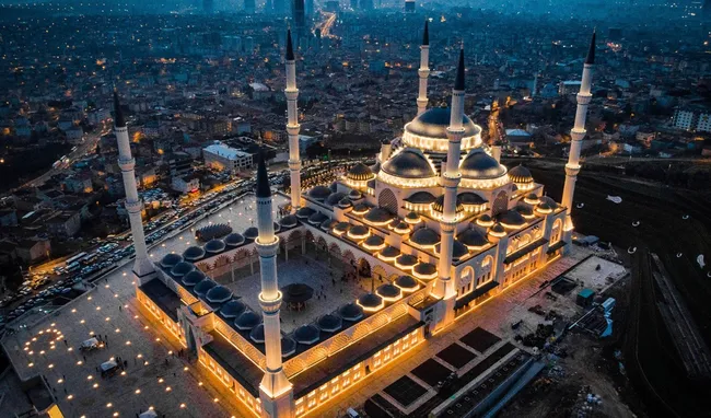 Diyanet İşleri Başkanı Ali Erbaş Açıkladı: Tüm camilerde Fetih Suresi okunacak...