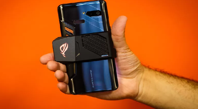Asus ROG Phone 2 Dayanıklılık Testine Tutuldu