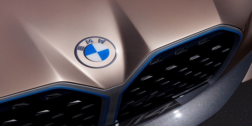 BMW'nin Yeni Logosu!