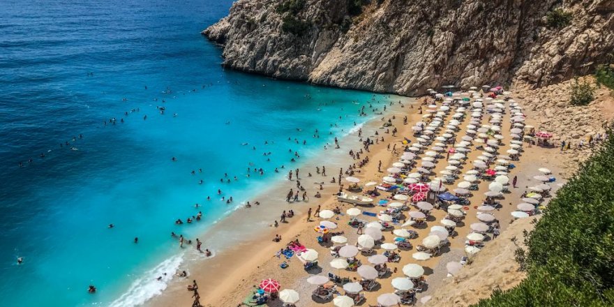 Bakan açıkladı: 2020'de tatil nasıl olacak?