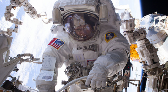 NASA tarihinde bir ilk! Kadın Astronot Yürüyüşü