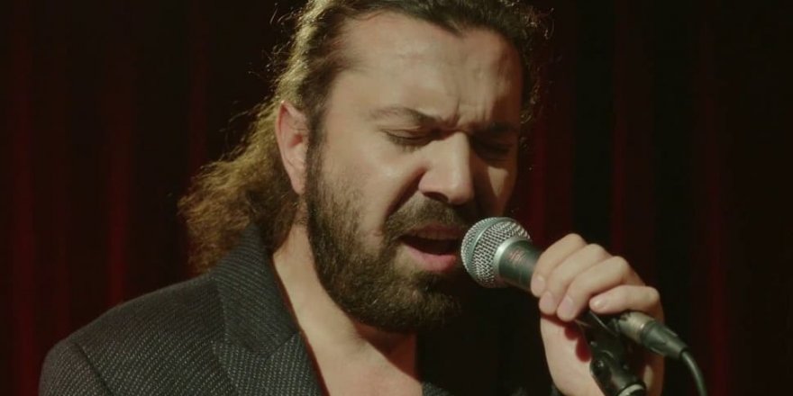 Ünlü şarkıcı gözaltına alındı!