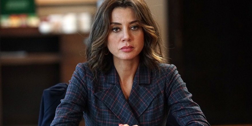 Hazal Kaya’nın O Sözüne Gökçe Bahadır Karşı Çıktı: Kalpten Oynarsanız Olur!