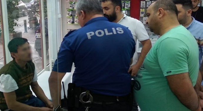 İğrenç Olayın Görüntüleri Kameraya Yansıdı