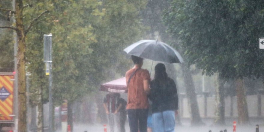 Çok Şiddetli Yağış Geliyor! Meteoroloji Olası Tehlikelere Karşı Yağış Gelecek İlleri Tek Tek Uyardı!