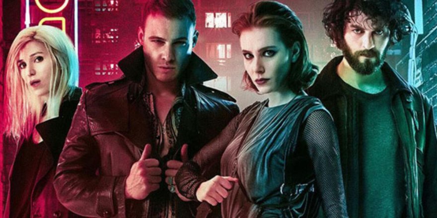 Elçin Sangu'dan Yaşamayanlar Dizisine Gönderme "Benimki Nişantaşı Vampiri Oldu"