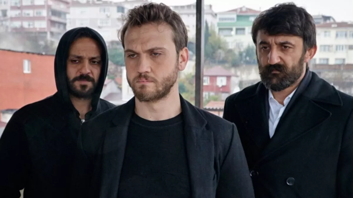 Çukur’a Veda Etti, Aras Bulut İynemli Sebep İstedi!