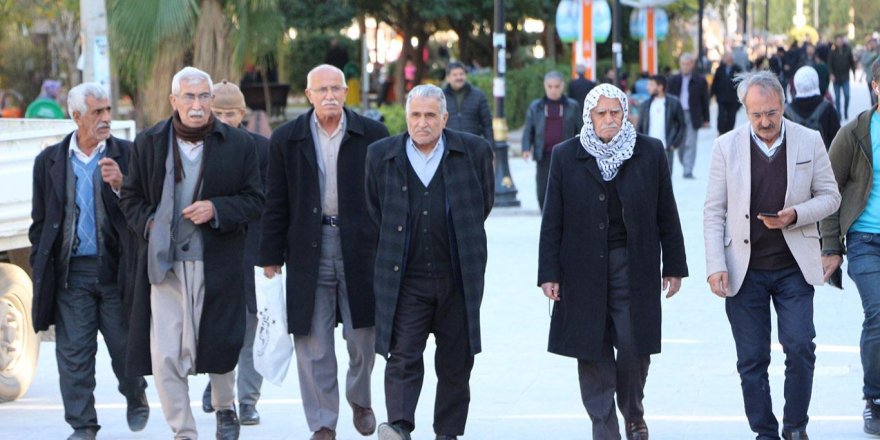 Emekliler bu habere dikkat! Hesabınıza 2500 Lira yatacak!