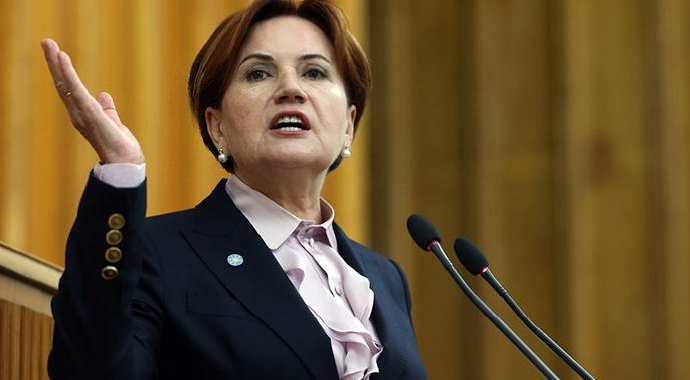 Akşener'den Hükümet Sistemi Eleştirisi Geldi