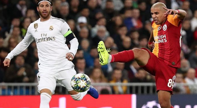 Galatasaray’da Taşlar Yerinden Oynuyor