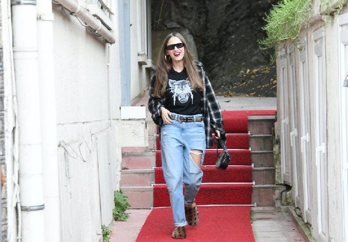 Seranay Sarıkaya Terlikleriyle Gündem Oldu