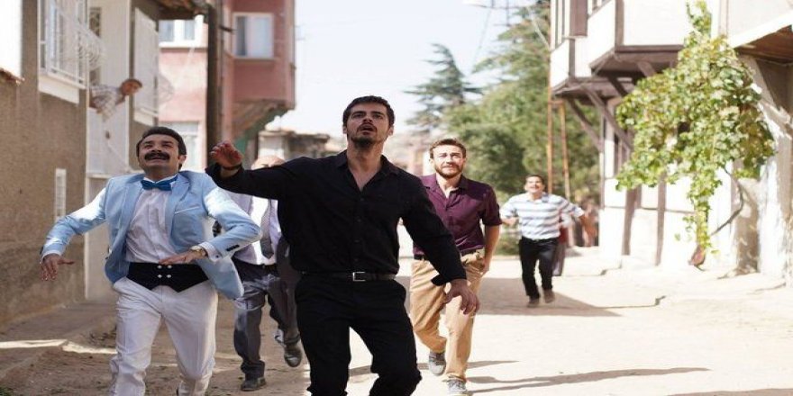 Gönül Dağı Oyuncusu Berk Atan'dan Hayranlarını Üzen Ayrılık Haberi