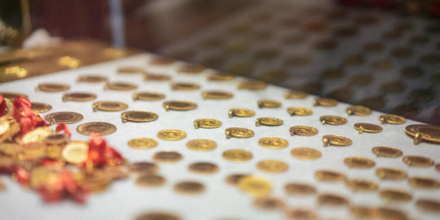 Altın Piyasası Vatandaşı Üzdü! Yarım ve Tam Altın Kaç TL Oldu? (14 Mayıs 2022)