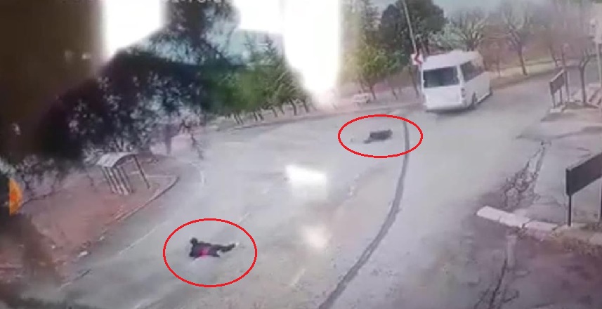 Freni Patlayan Minibüsten Atlayarak Kurtuldular